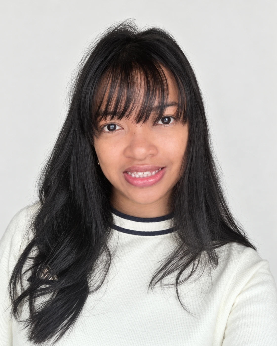 Portrait de Carolia Malala Randrianarisoa, responsable juridique chez Broker Defense